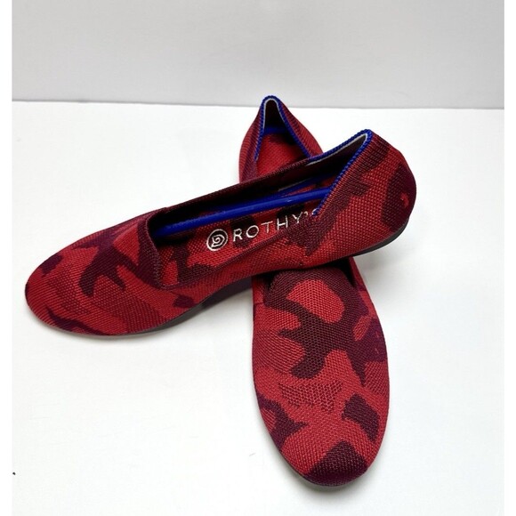 Rothy’s The Point Flats Retired Slip On Pointed Toe Red Camo Knit Women’s 8 NWOB